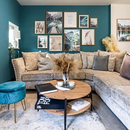 Spring Mount Huge Luxury Full Apartment- Harrogate Centre-Two Extremely Comfy Kingsize Bedrooms-Fully Equipped Modern Kitchen-Cosy Living Room With Huge Tv Exteriör bild