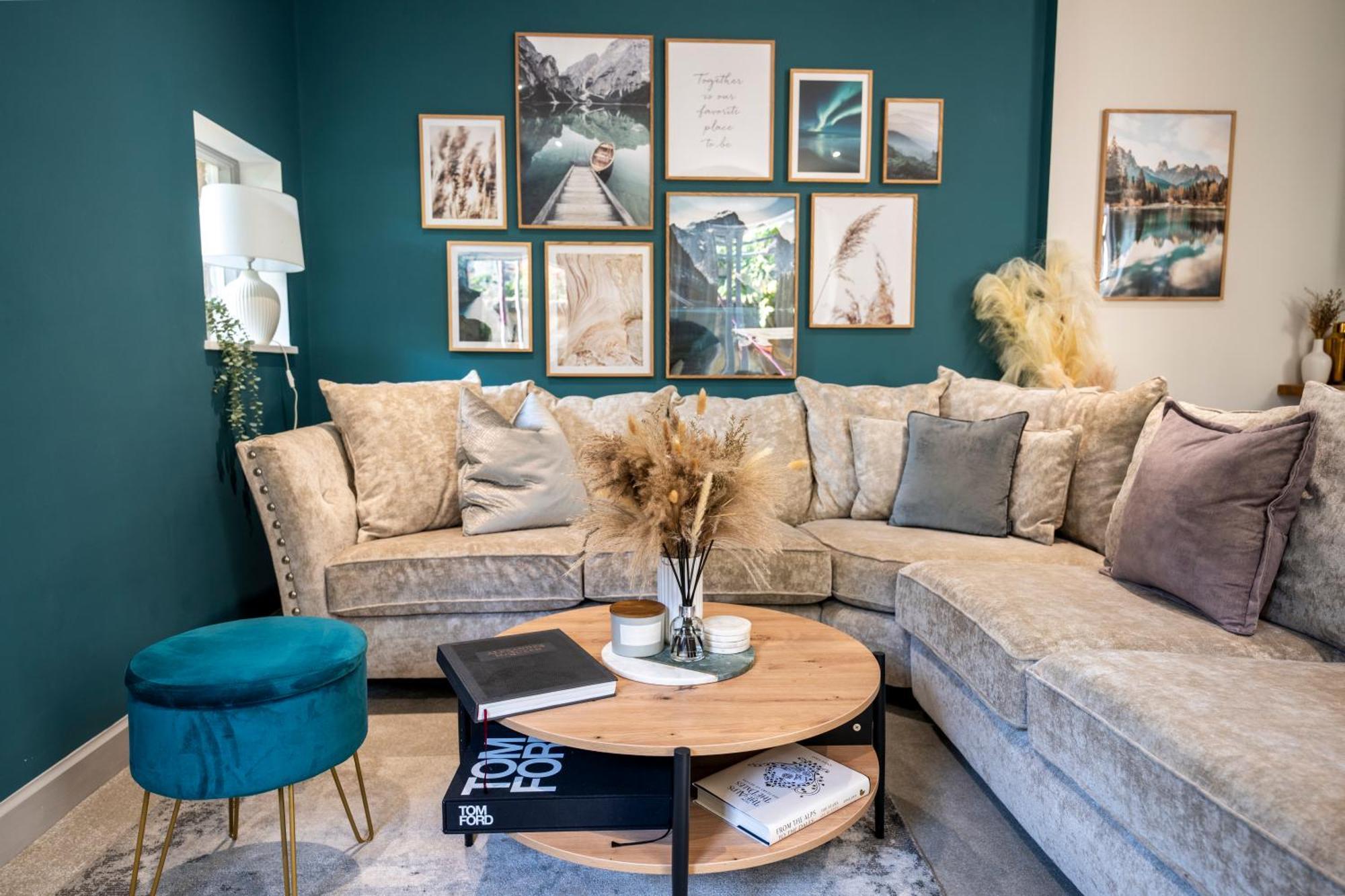 Spring Mount Huge Luxury Full Apartment- Harrogate Centre-Two Extremely Comfy Kingsize Bedrooms-Fully Equipped Modern Kitchen-Cosy Living Room With Huge Tv Exteriör bild